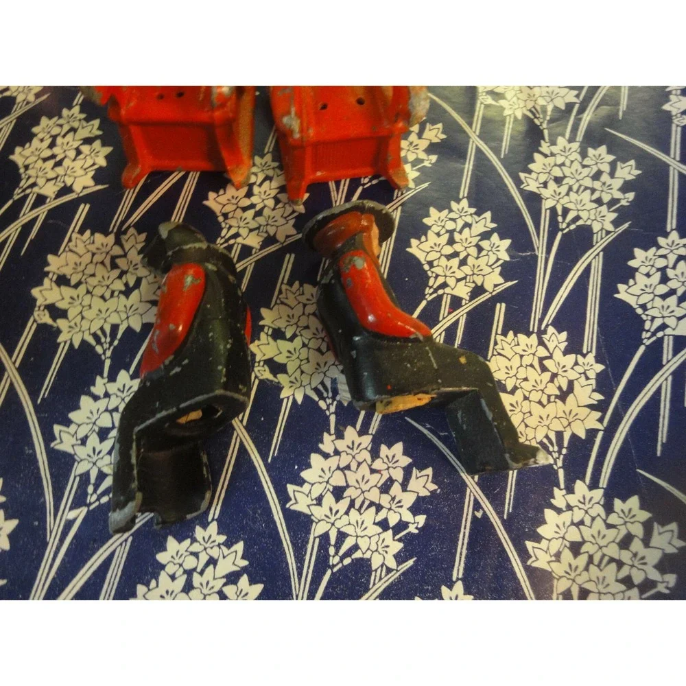 vintage salt‎ & pepper shaker cast iron man woman rocking chairs 4 pieces